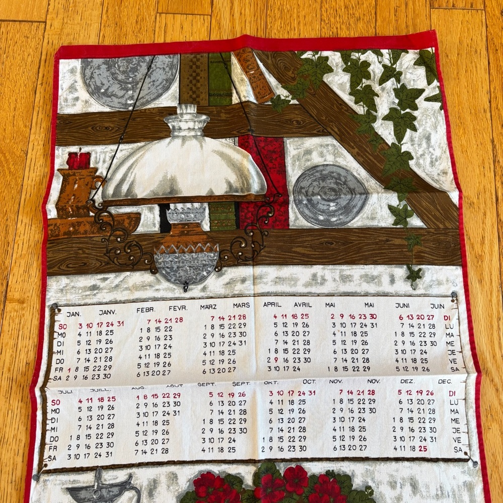 Pretty Linen Calendar, 1971. - Picture 4 of 5